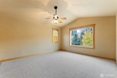 300 Cascadian Court Winthrop WA 98862