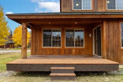 300 Cascadian Court Winthrop WA 98862
