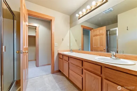 300 Cascadian Court Winthrop WA 98862