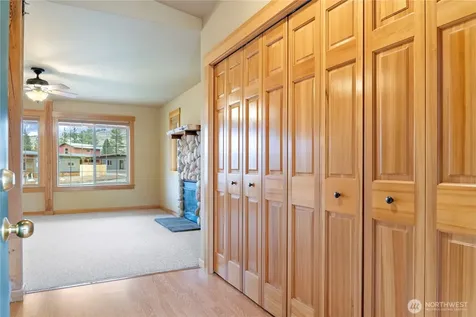 300 Cascadian Court Winthrop WA 98862