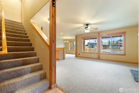 300 Cascadian Court Winthrop WA 98862