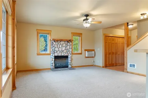 300 Cascadian Court Winthrop WA 98862