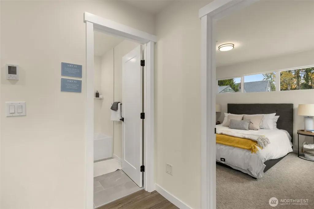 10306 Midvale Avenue N Seattle WA 98133