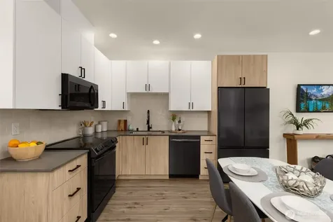 10306 Midvale Avenue N Seattle WA 98133