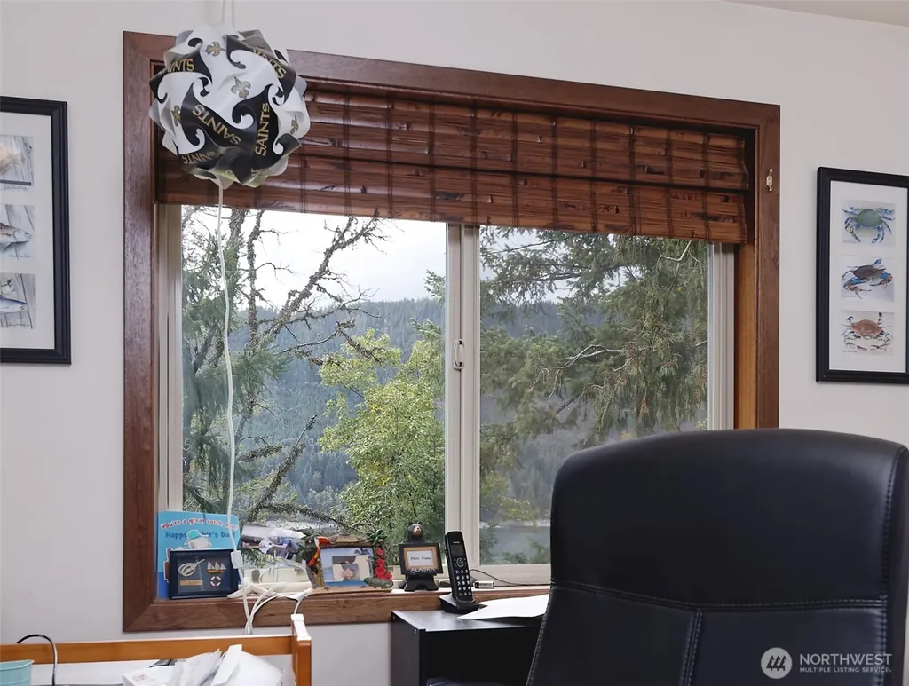 5791 N Lake Cushman Road Hoodsport WA 98548