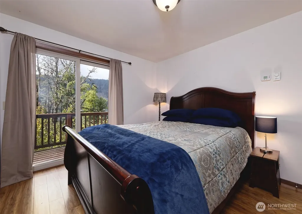 5791 N Lake Cushman Road Hoodsport WA 98548