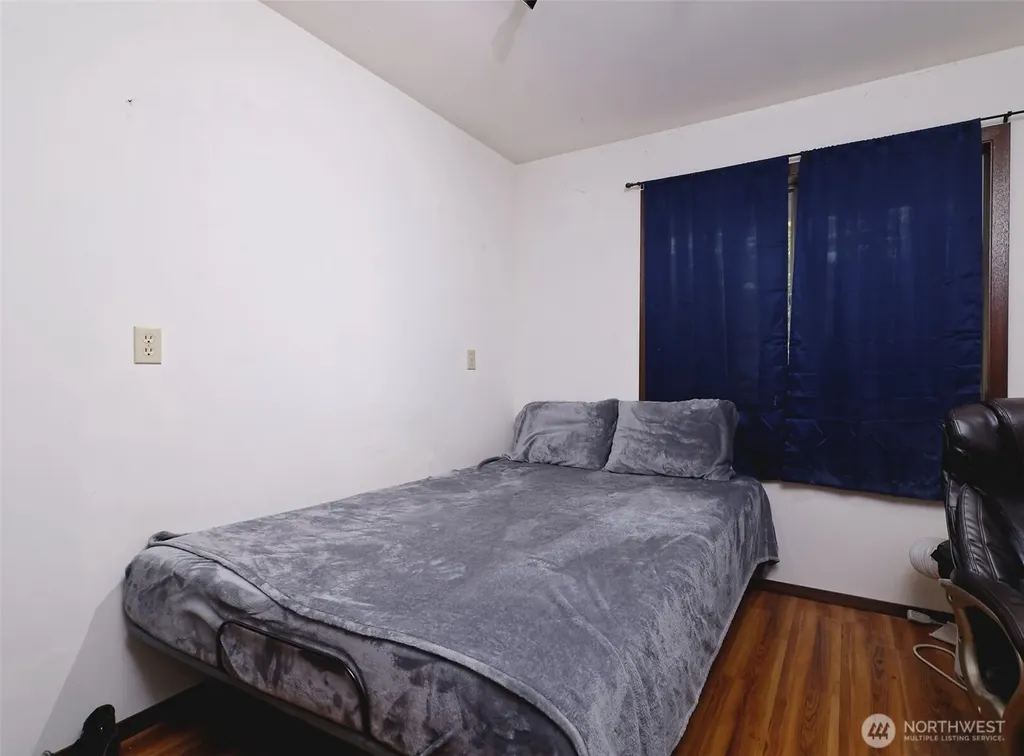 5791 N Lake Cushman Road Hoodsport WA 98548