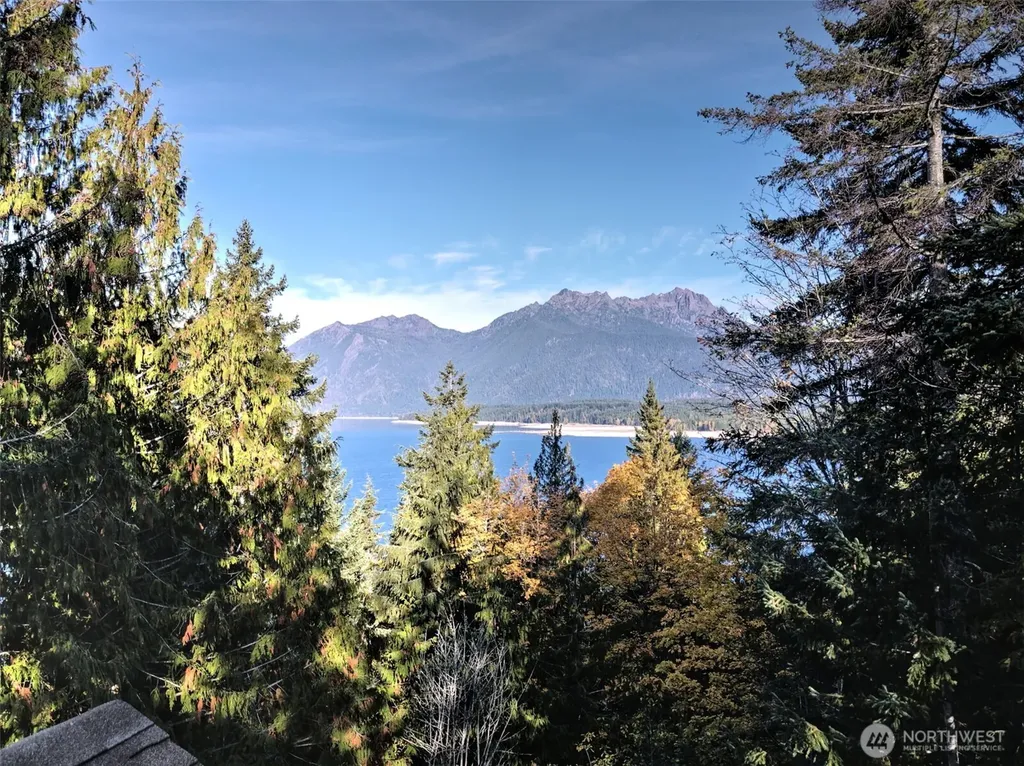 5791 N Lake Cushman Road Hoodsport WA 98548
