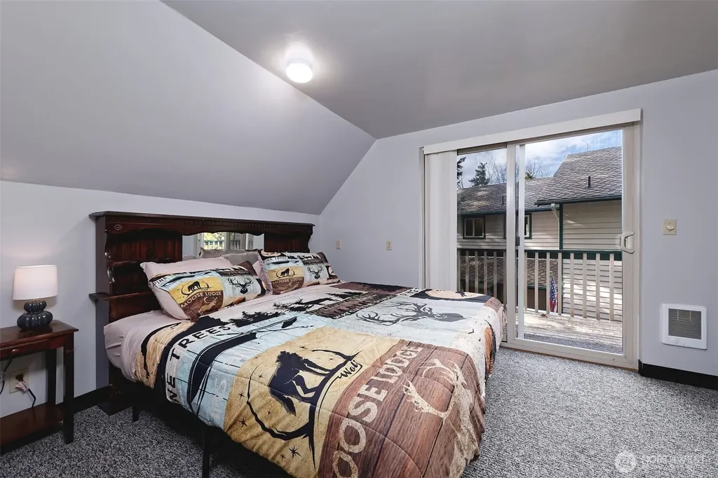 5791 N Lake Cushman Road Hoodsport WA 98548