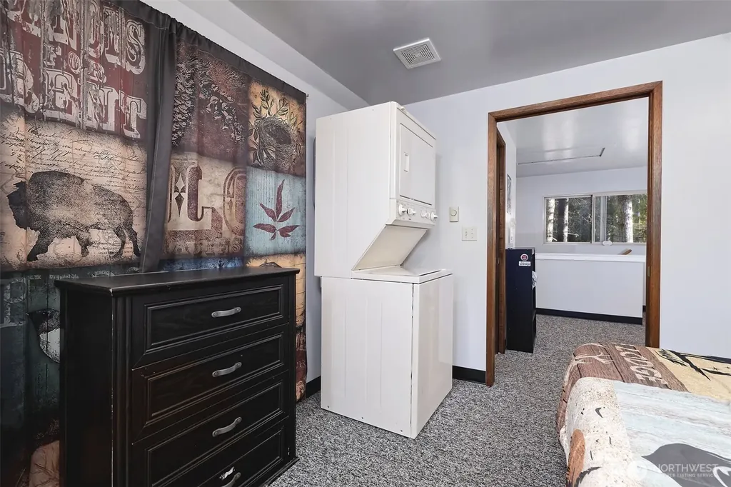 5791 N Lake Cushman Road Hoodsport WA 98548