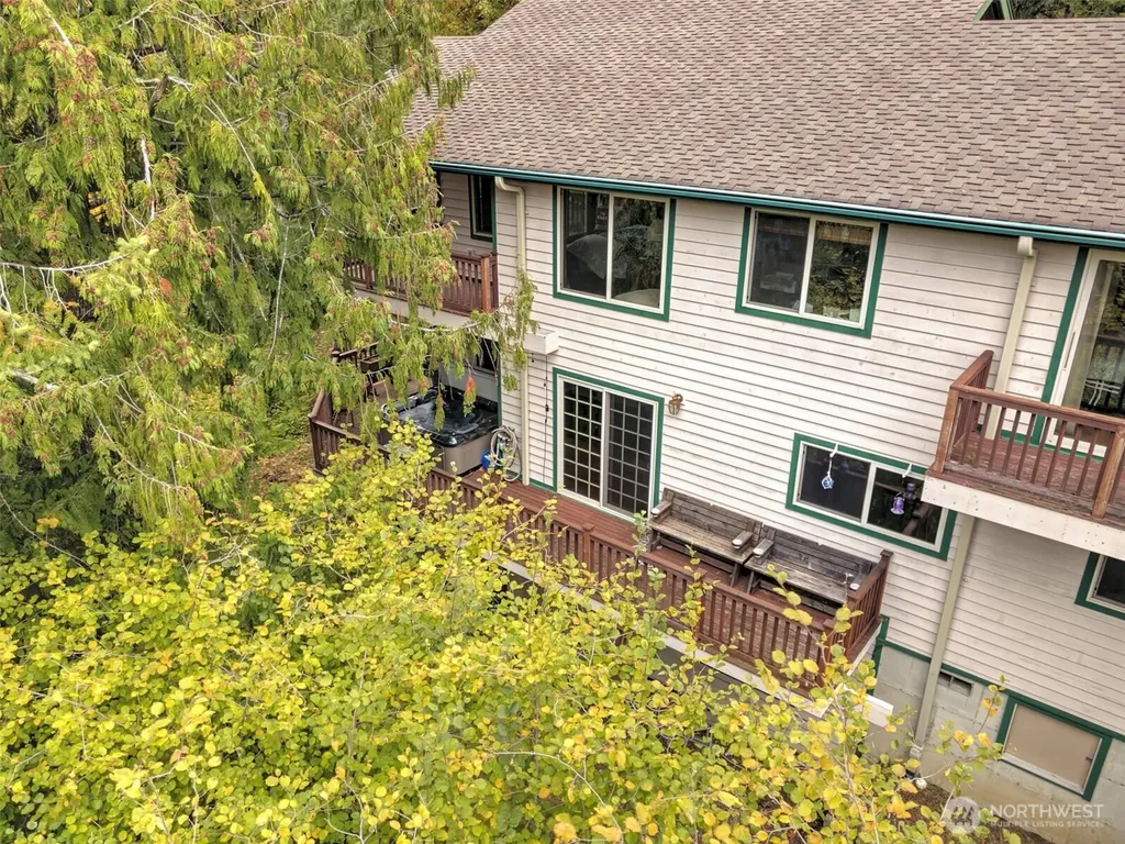 5791 N Lake Cushman Road Hoodsport WA 98548