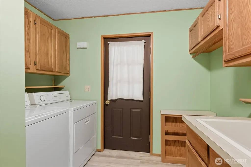 11120 SE 234th Place Kent WA 98031