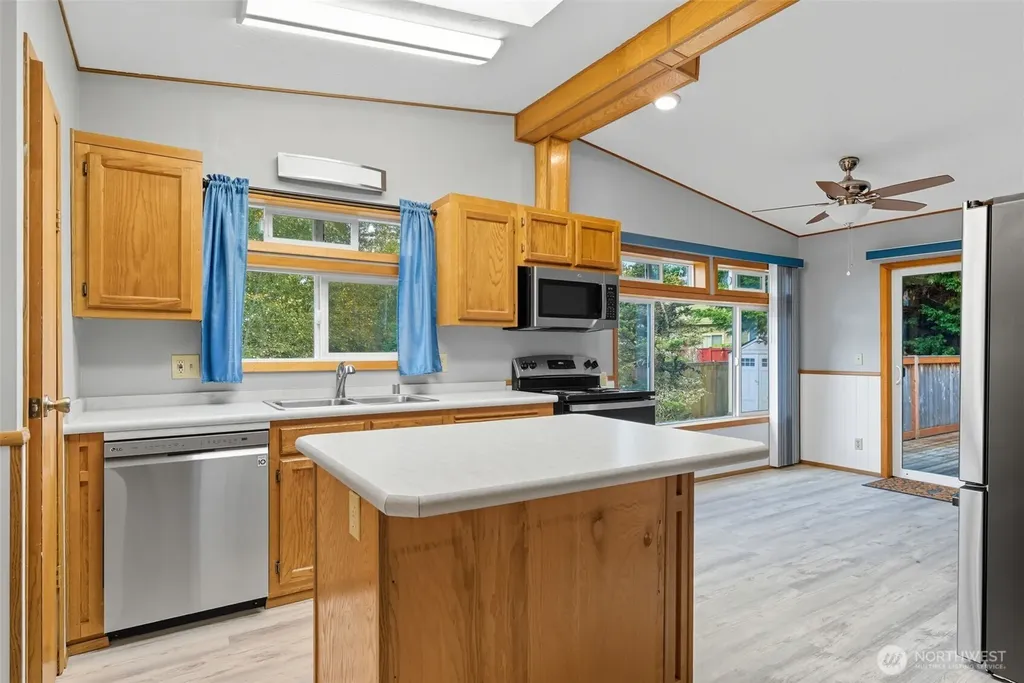 11120 SE 234th Place Kent WA 98031