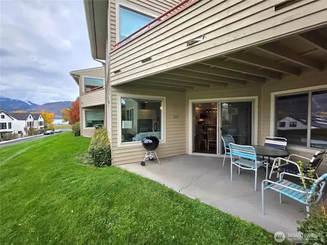 1 Lodge 635-j Manson WA 98831