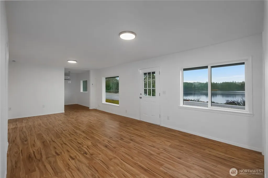 4831 E State Route 3 Shelton WA 98584