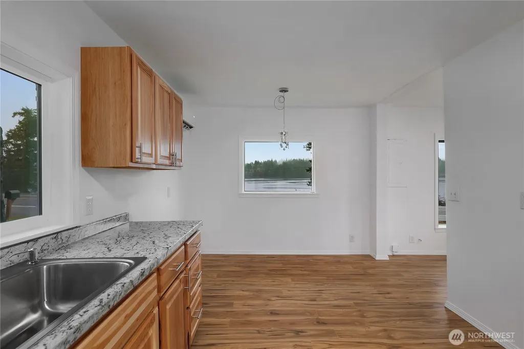 4831 E State Route 3 Shelton WA 98584