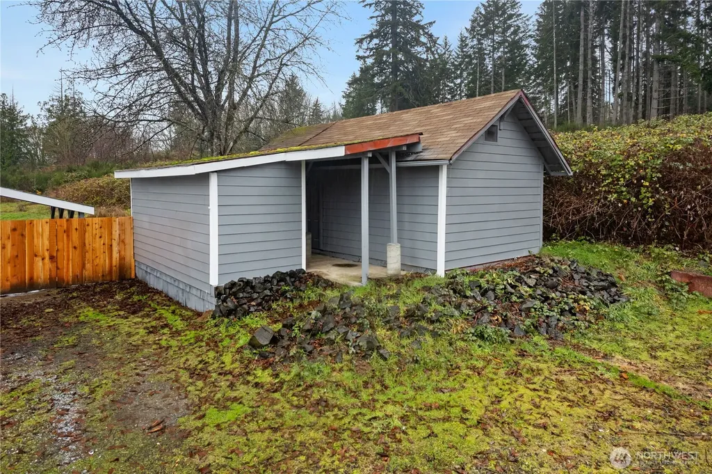 4831 E State Route 3 Shelton WA 98584