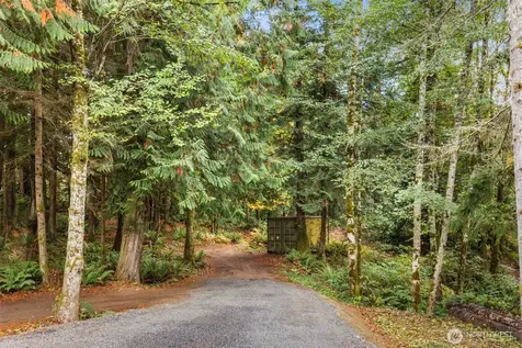 7698 Westerly Lane NE Bainbridge Island WA 98110