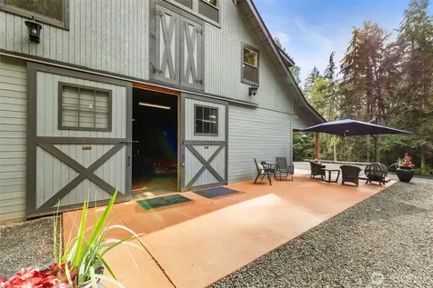 7698 Westerly Lane NE Bainbridge Island WA 98110