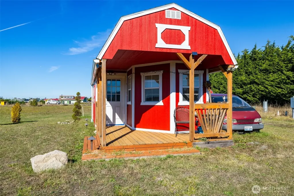 982 E Anderson Road Sequim WA 98382