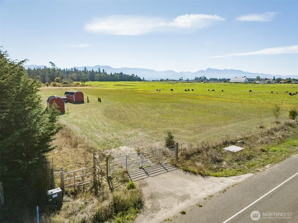 982 E Anderson Road Sequim WA 98382