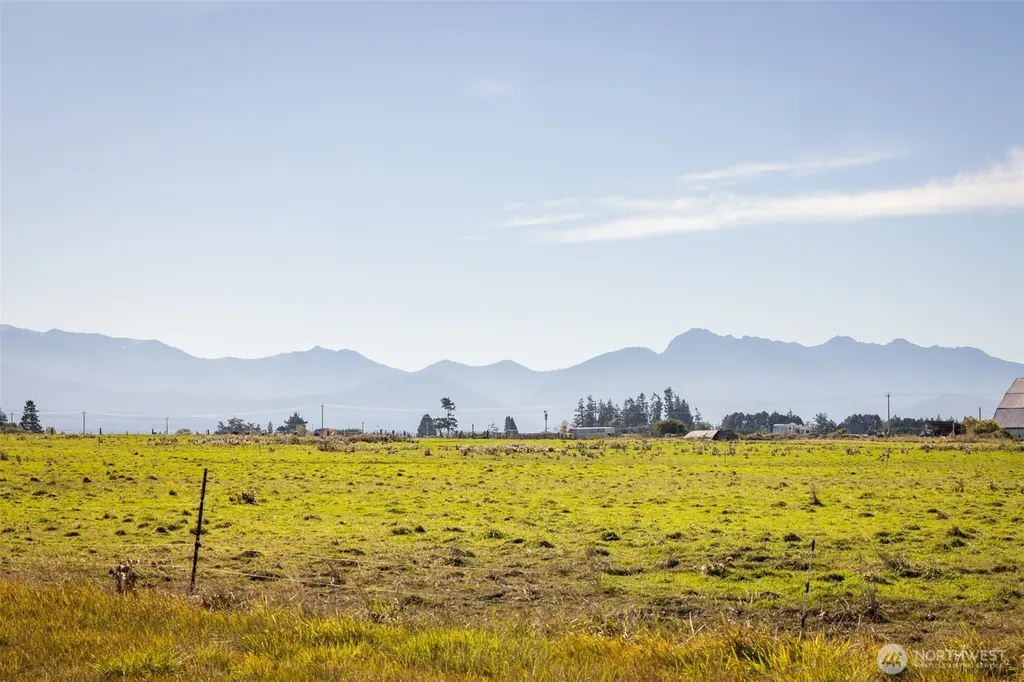 982 E Anderson Road Sequim WA 98382