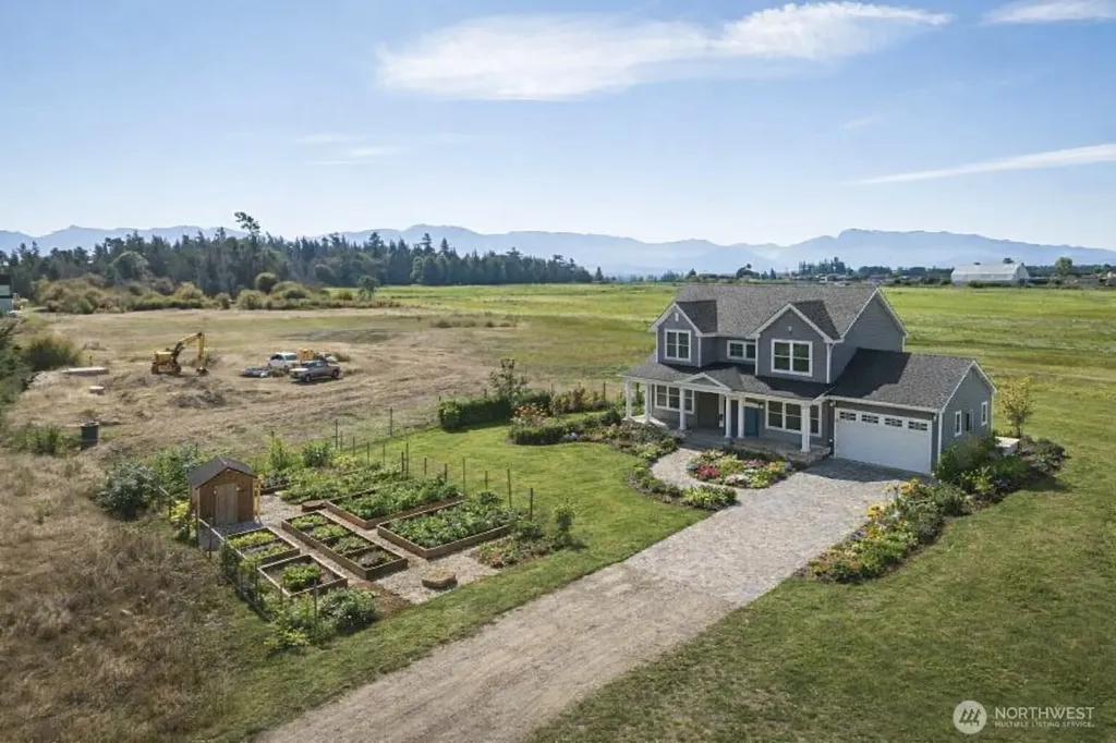 982 E Anderson Road Sequim WA 98382