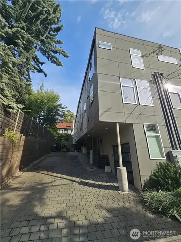 1602 E Marion Street Seattle WA 98122