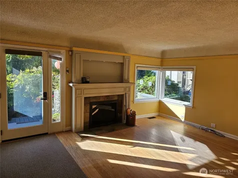 2822 Prosch Avenue W Seattle WA 98119