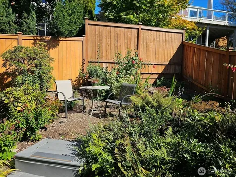 2822 Prosch Avenue W Seattle WA 98119