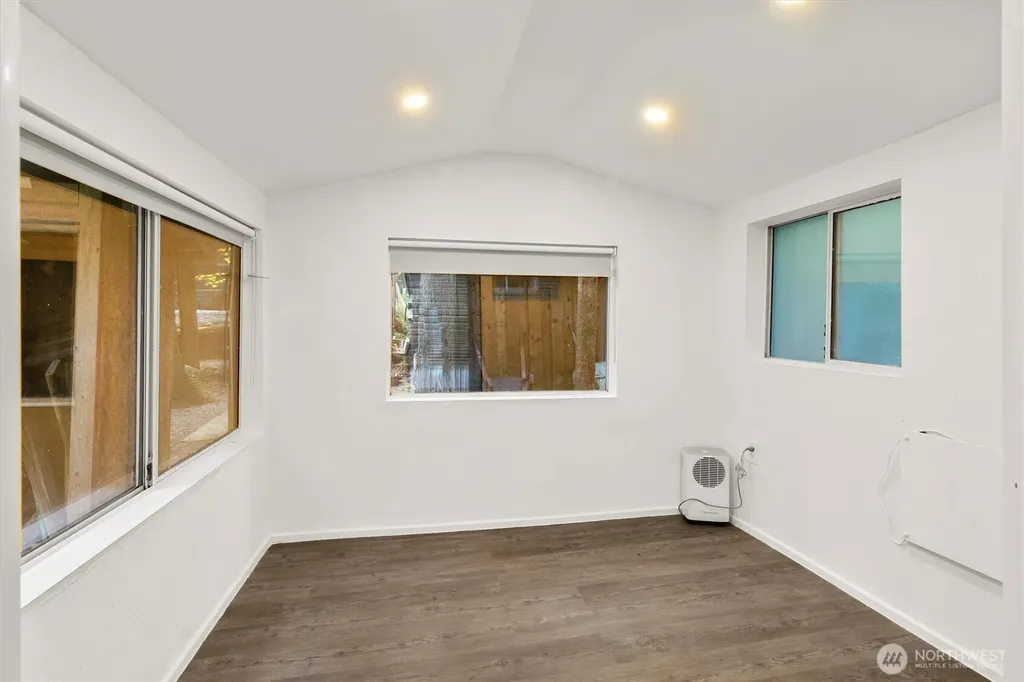 137 Jasper Trail Deming WA 98244