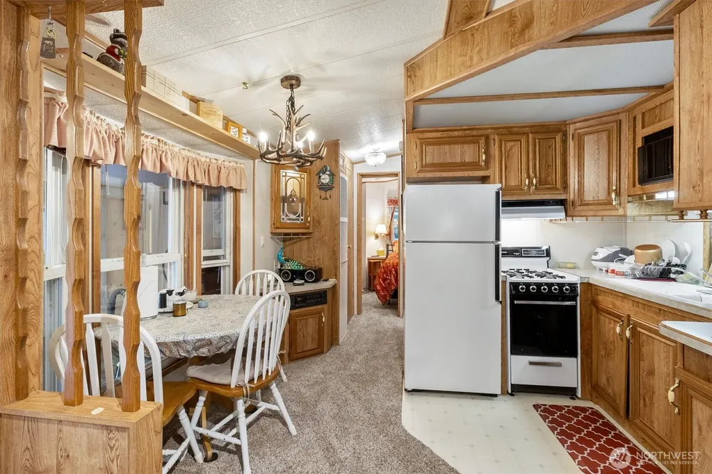 137 Jasper Trail Deming WA 98244