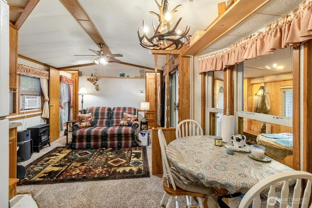 137 Jasper Trail Deming WA 98244