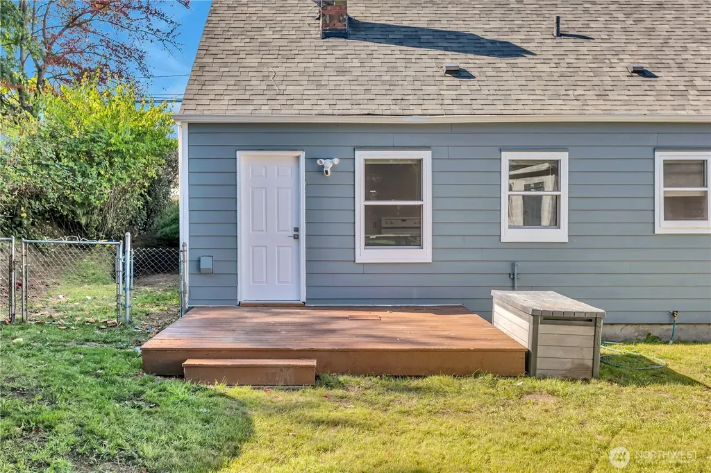12230 68th Avenue S Seattle WA 98178