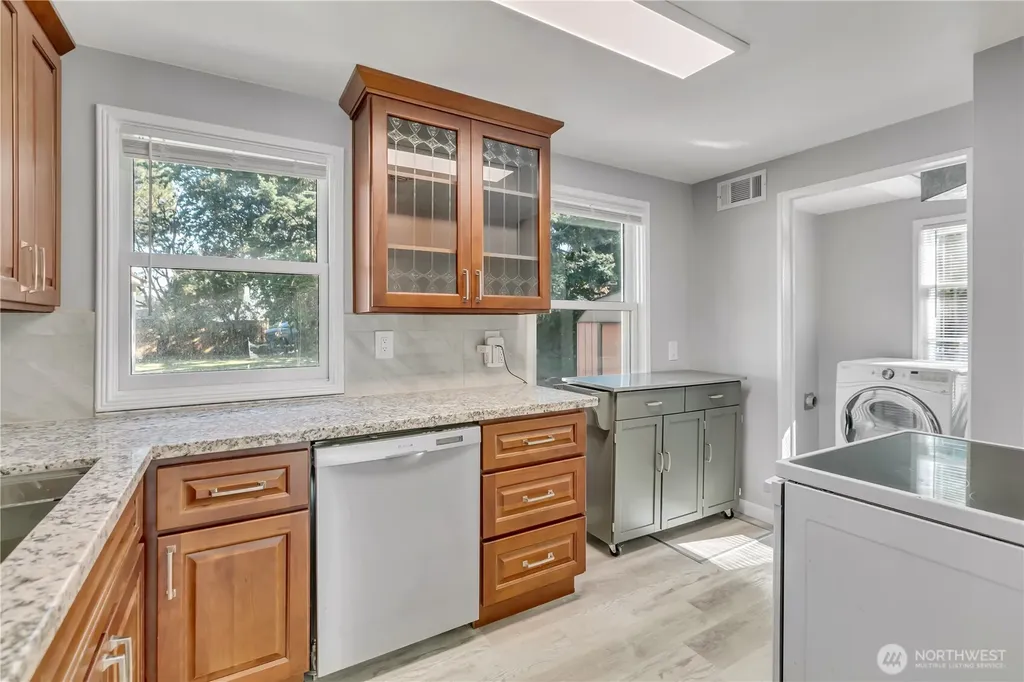 12230 68th Avenue S Seattle WA 98178