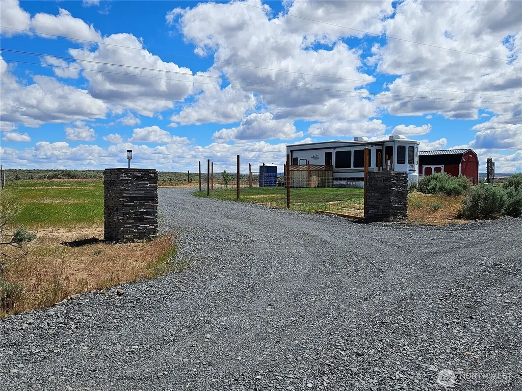 5365 W Coyote Trail Ephrata WA 98823
