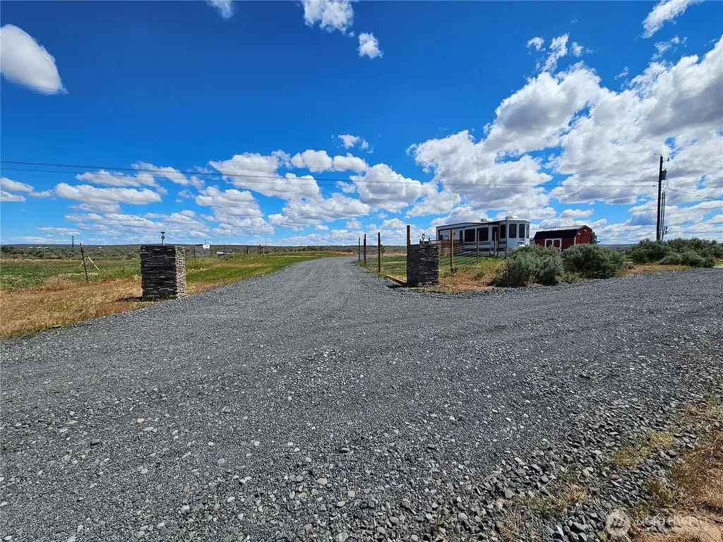 5365 W Coyote Trail Ephrata WA 98823