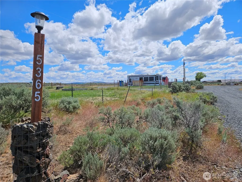 5365 W Coyote Trail Ephrata WA 98823