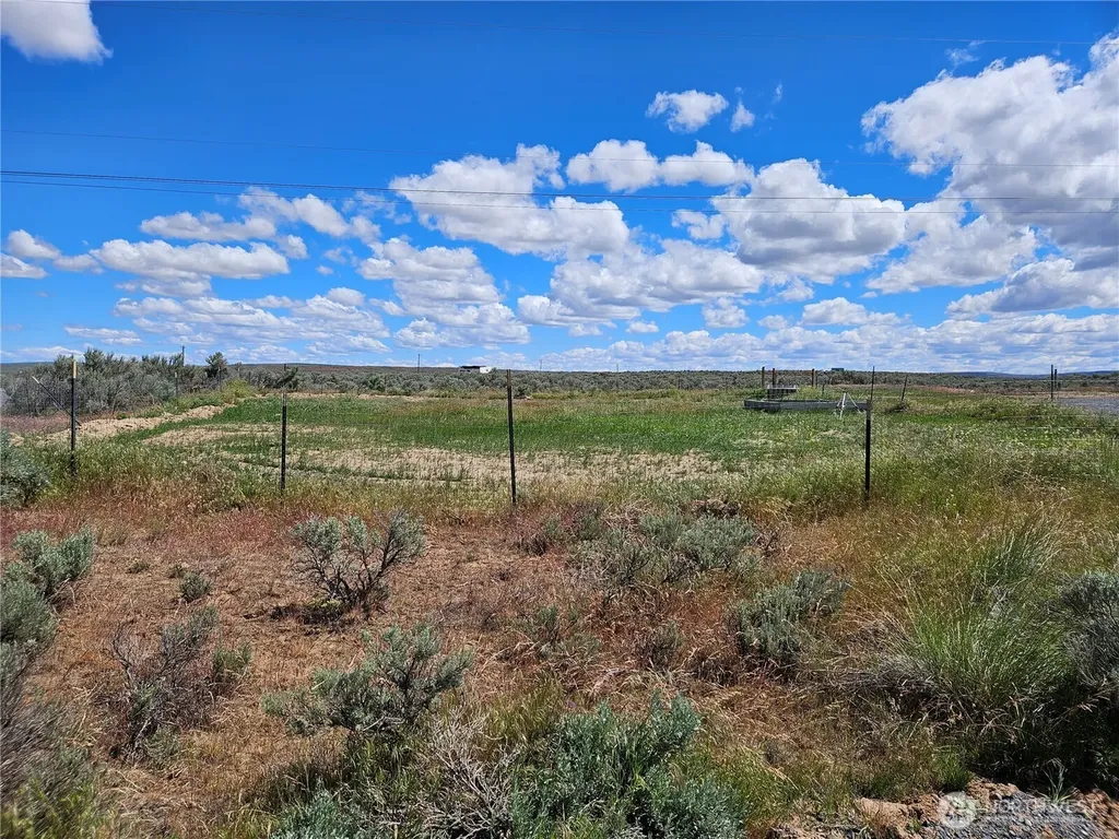 5365 W Coyote Trail Ephrata WA 98823