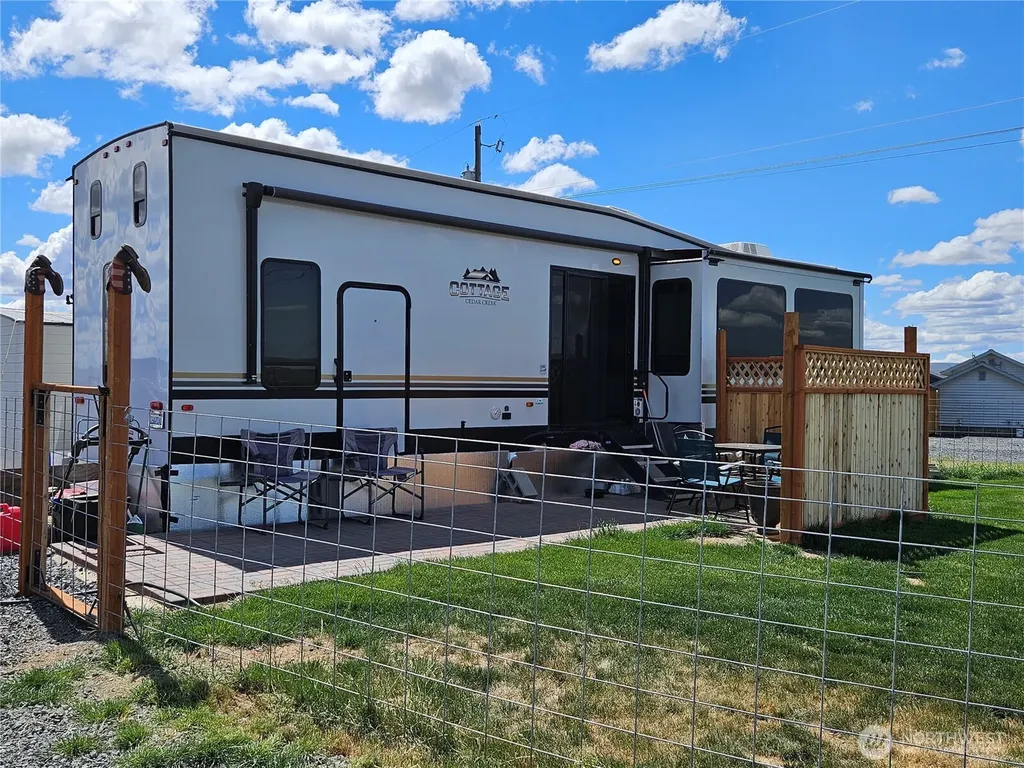 5365 W Coyote Trail Ephrata WA 98823