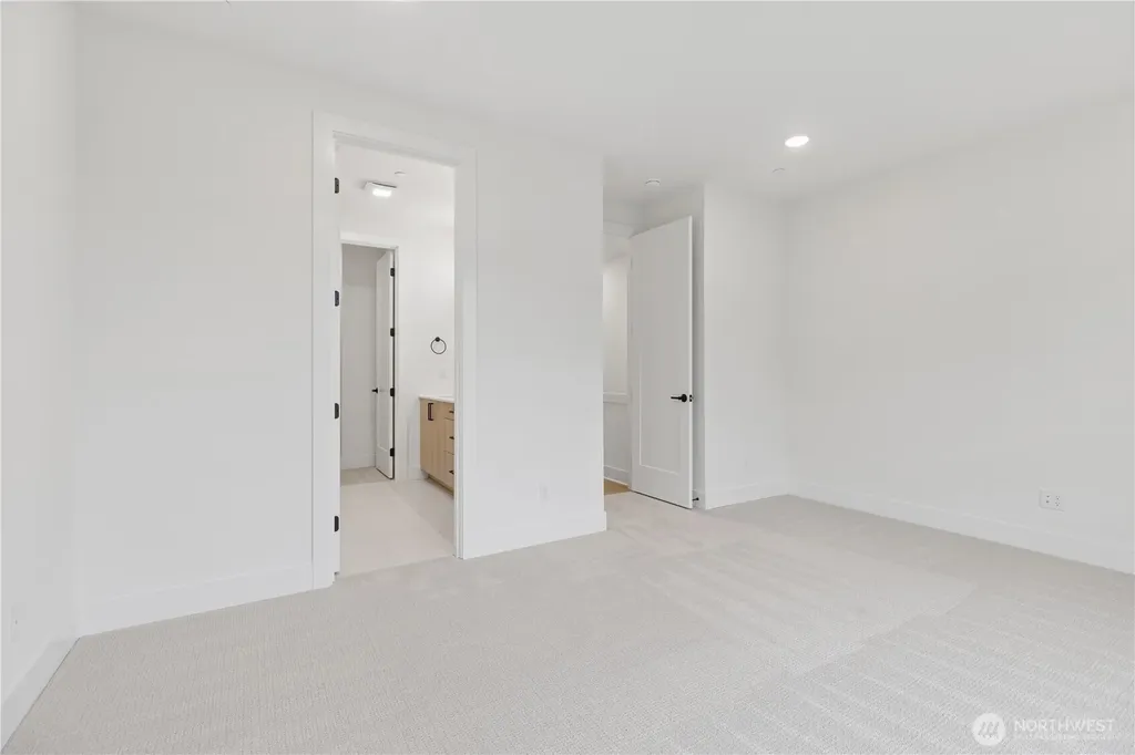 12207 137th Place NE Redmond WA 98052
