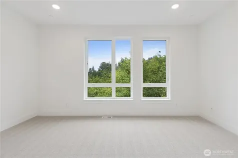 12207 137th Place NE Redmond WA 98052