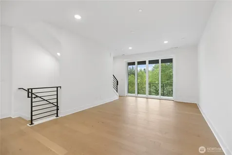 12207 137th Place NE Redmond WA 98052