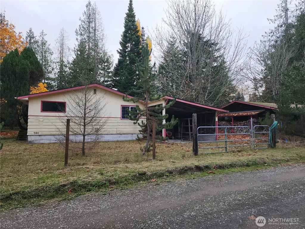 1844 Monroe Road Port Angeles WA 98362