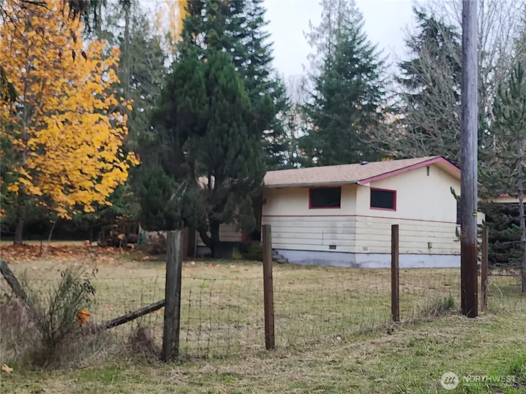 1844 Monroe Road Port Angeles WA 98362