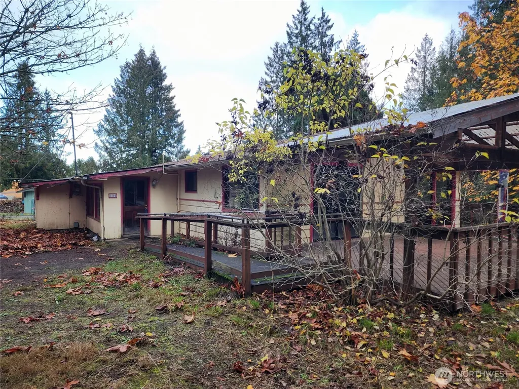 1844 Monroe Road Port Angeles WA 98362