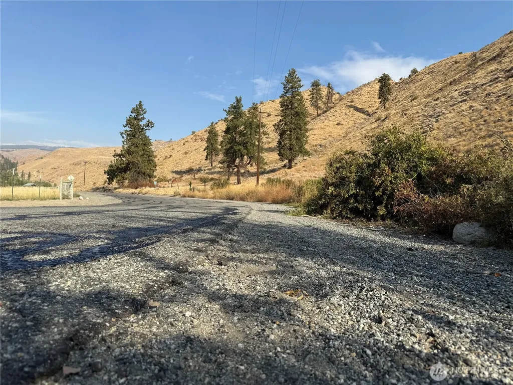 2200 Antoine Creek Road Chelan WA 98816