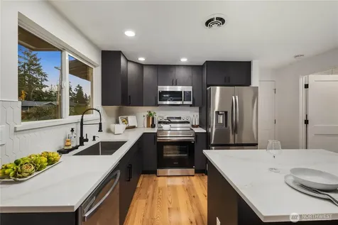 16802 NE 6th Place Bellevue WA 98008