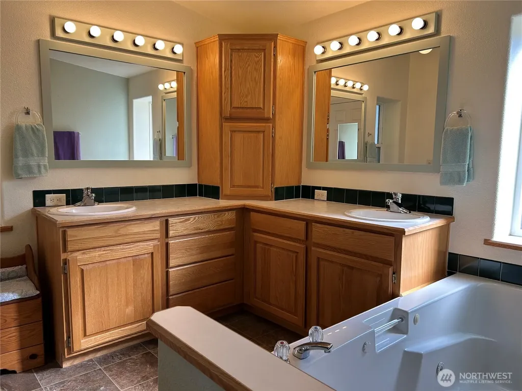 6997 Bacon Lane NE Moses Lake WA 98837