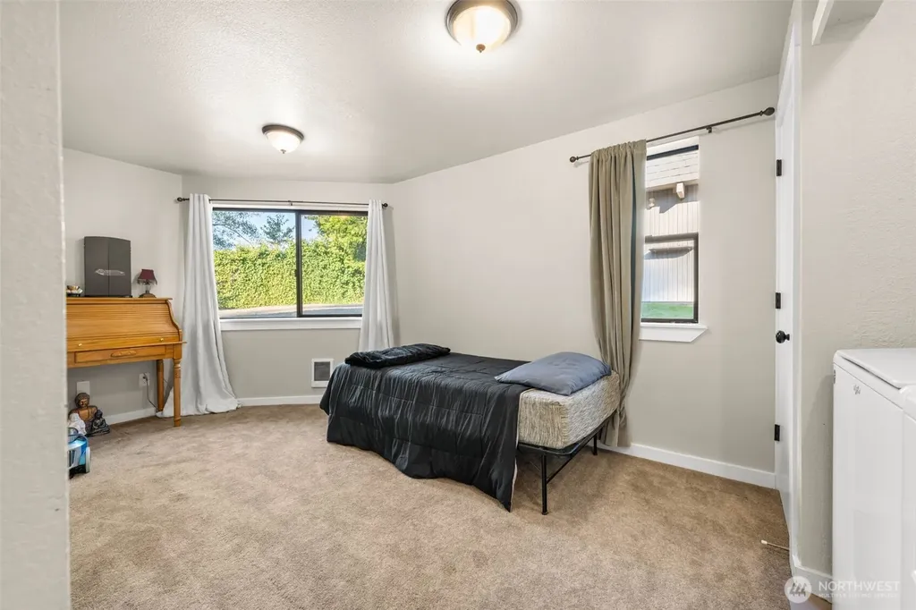 3421 E 99th Edgewood WA 98371